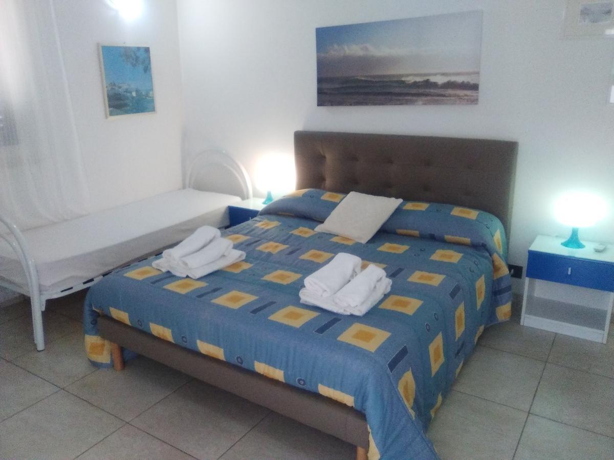 Casa Vacanza Fiorella Torre dell'Orso Kültér fotó